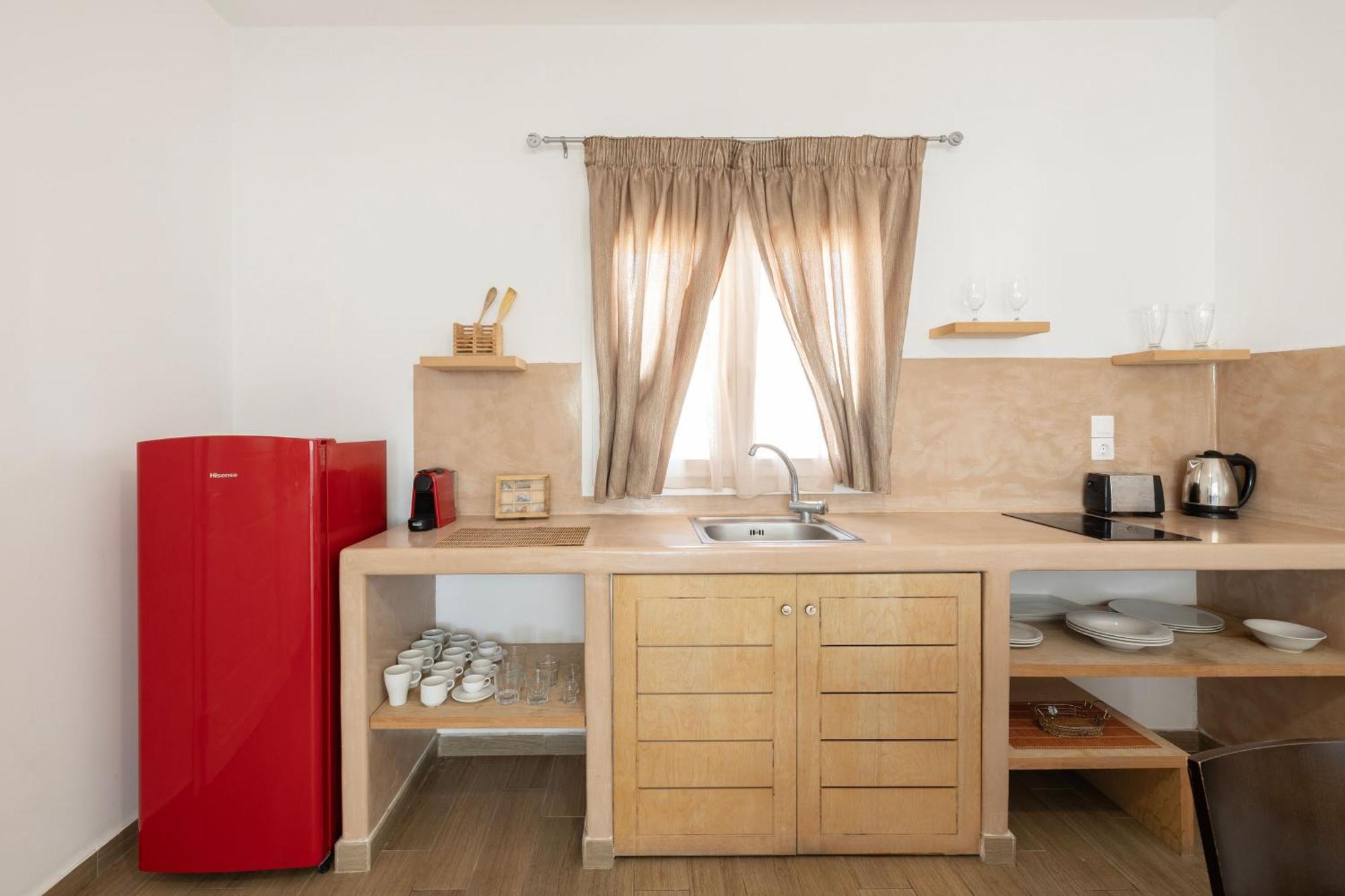 Cinnamon Villa With Private Hot Tub Pyrgos Kallistis Екстер'єр фото